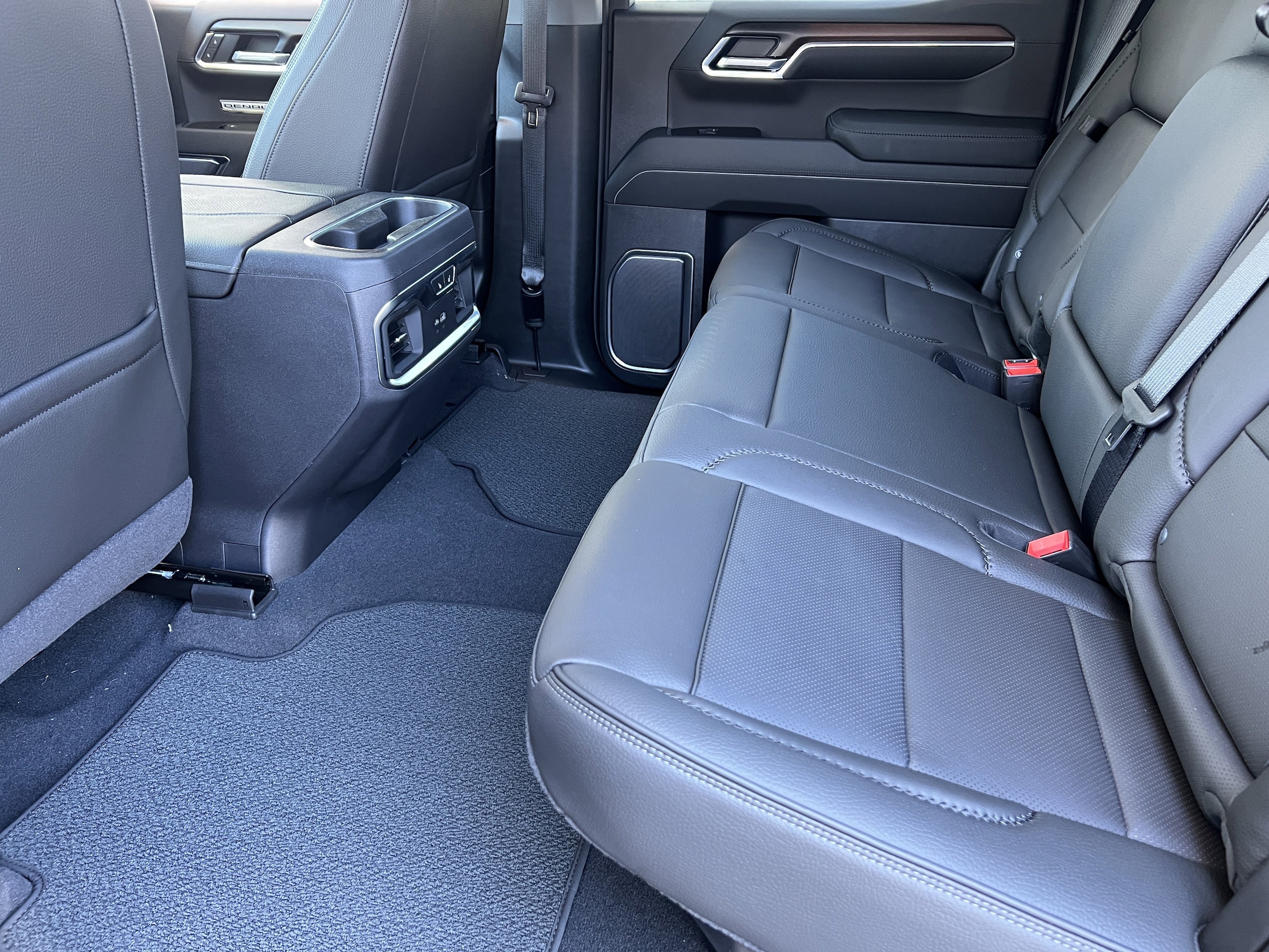 2026 GMC Sierra 1500 Denali - Photo 17