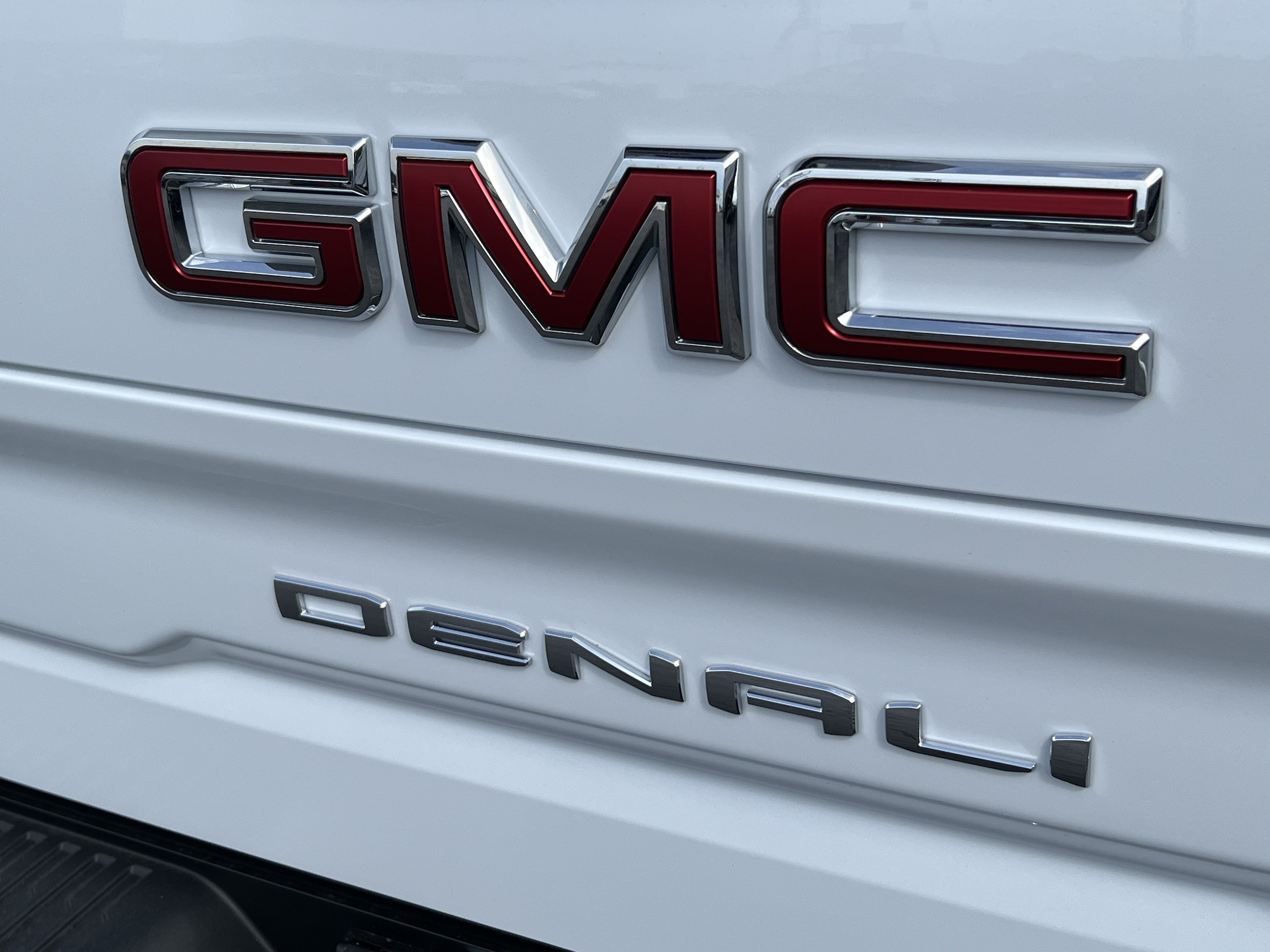 2026 GMC Sierra 1500 Denali - Photo 8