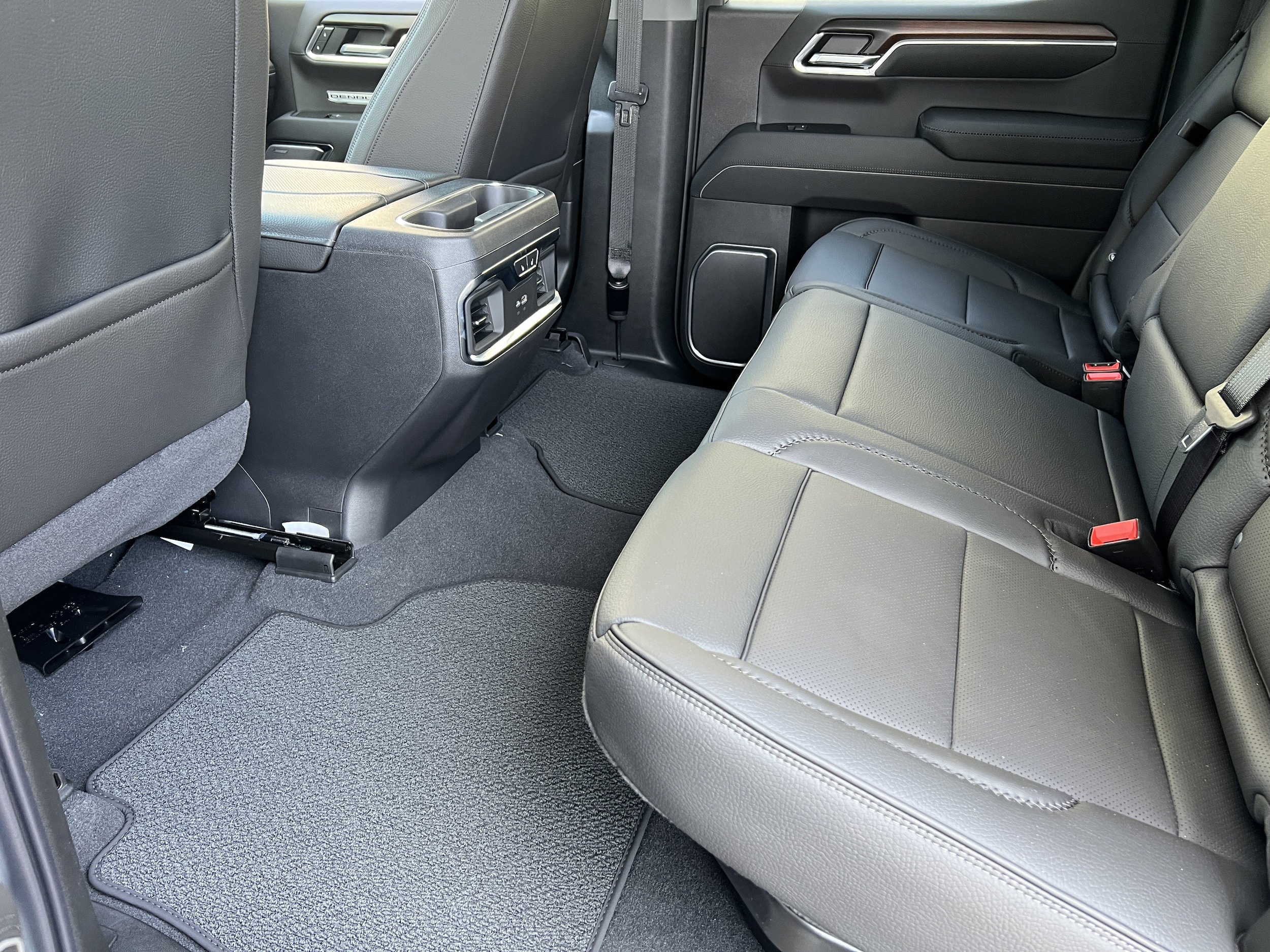 2026 GMC Sierra 1500 Denali - Photo 17