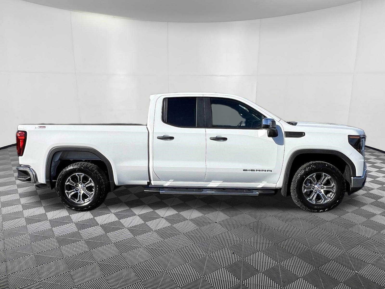 2026 GMC Sierra 1500 Pro - Photo 7