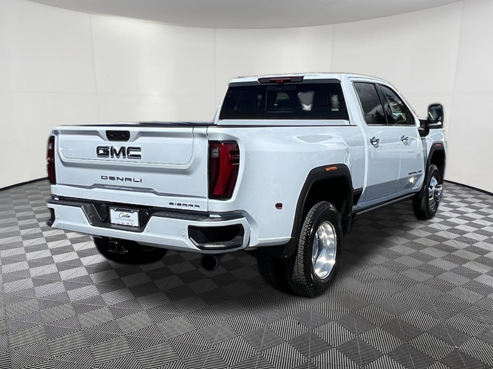 2026 GMC Sierra 3500HD Denali Ultimate - Photo 6