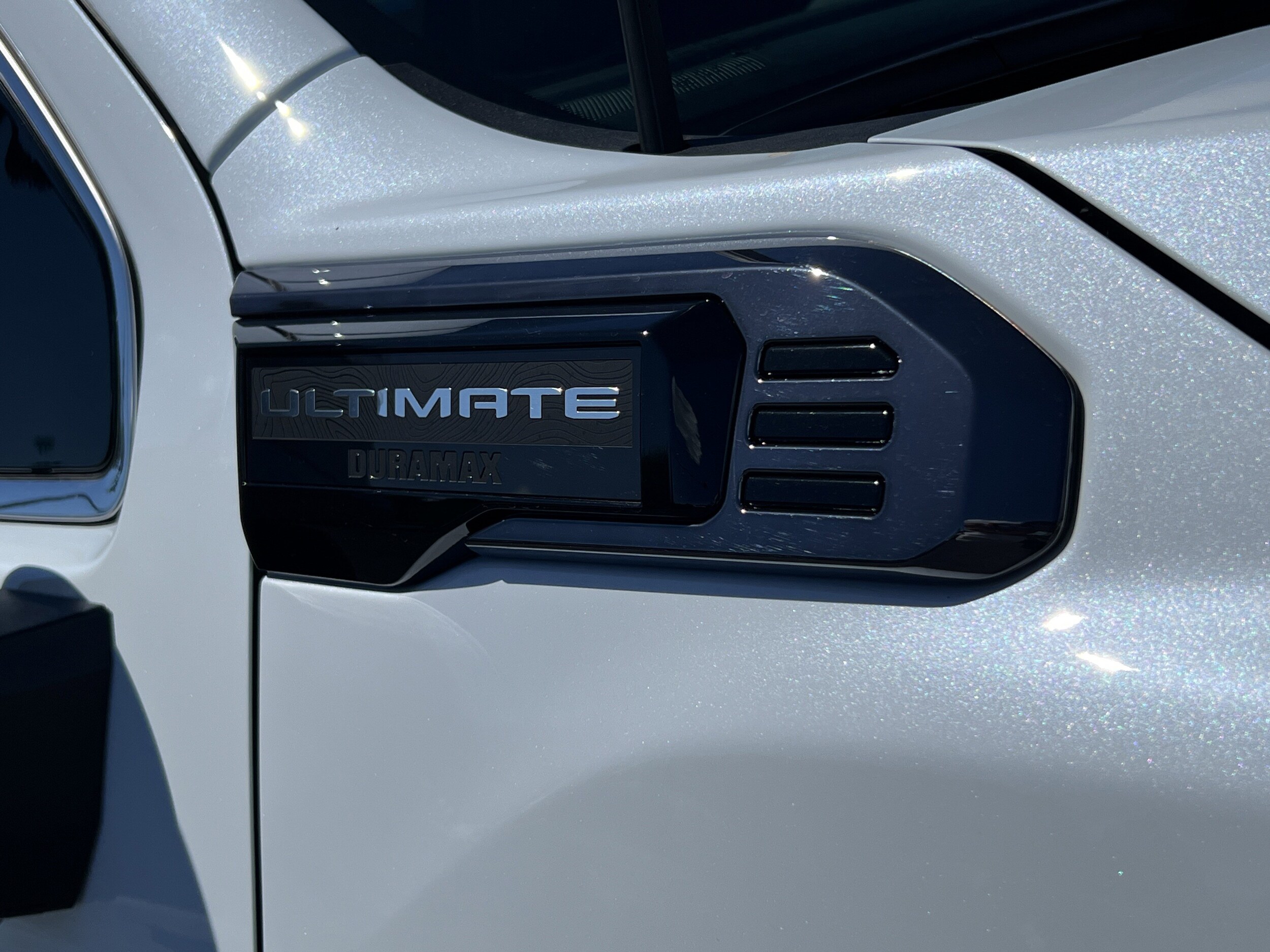 2026 GMC Sierra 3500HD Denali Ultimate - Photo 10