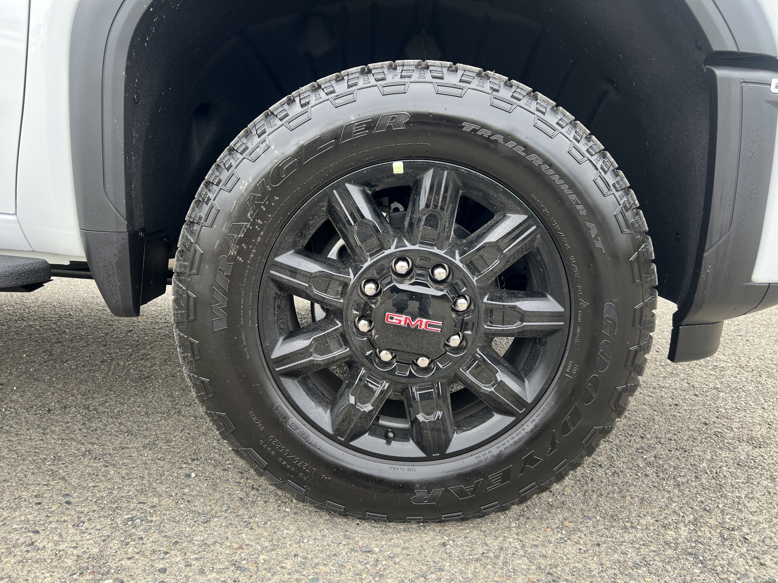 2026 GMC Sierra 2500HD AT4 - Photo 10