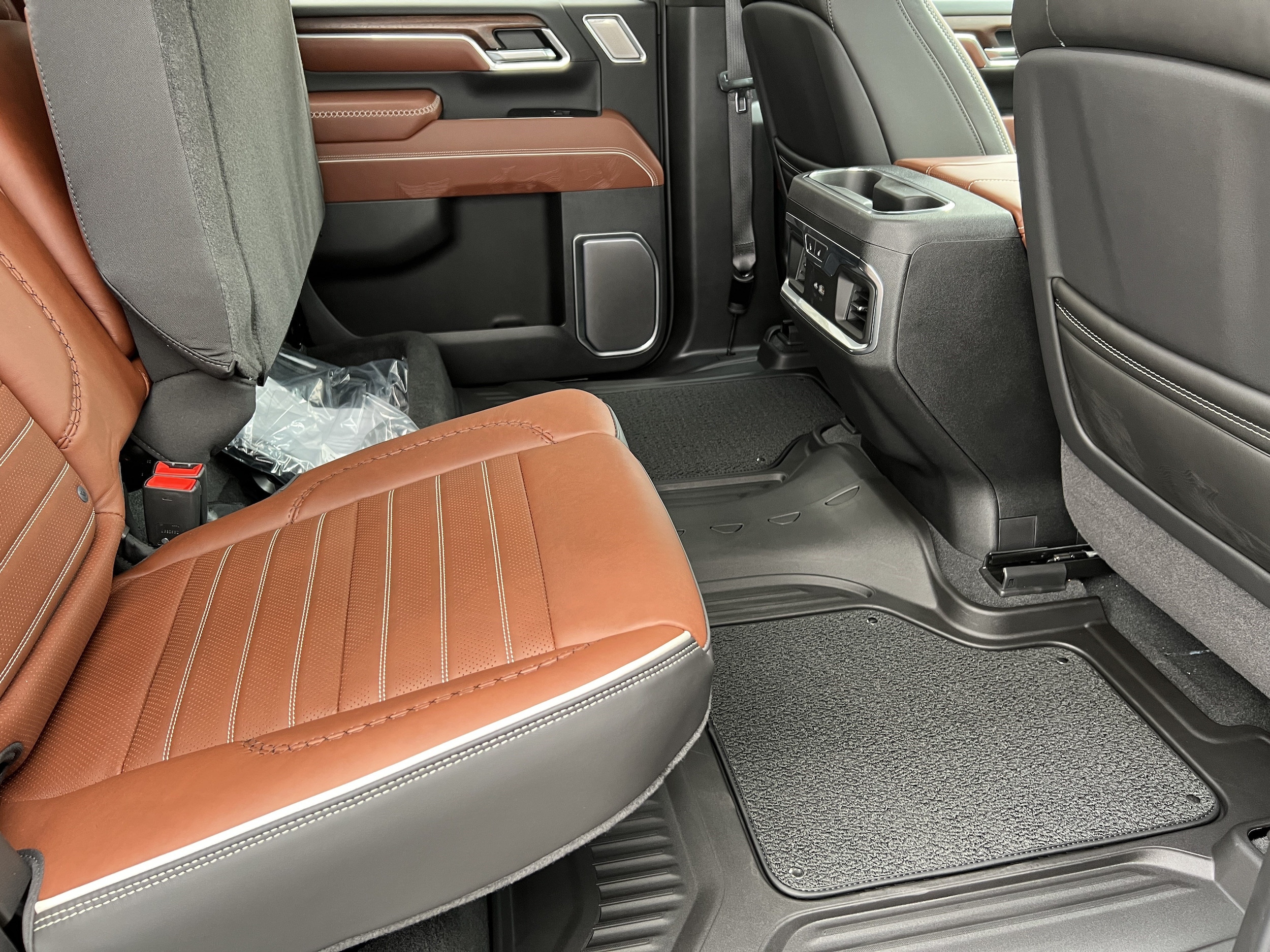 2026 GMC Sierra 3500HD Denali Ultimate - Photo 20