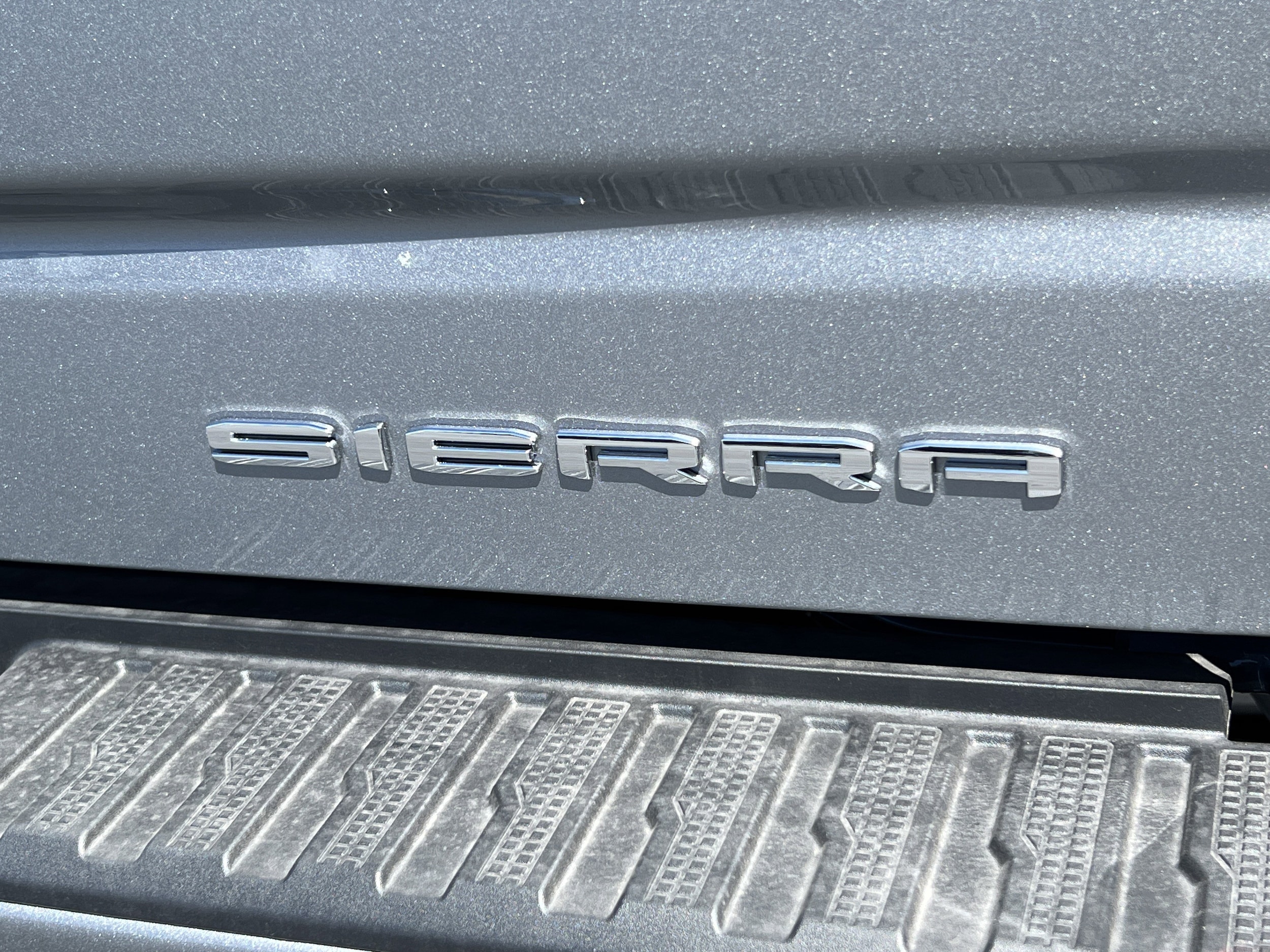 2026 GMC Sierra 1500 Denali - Photo 9