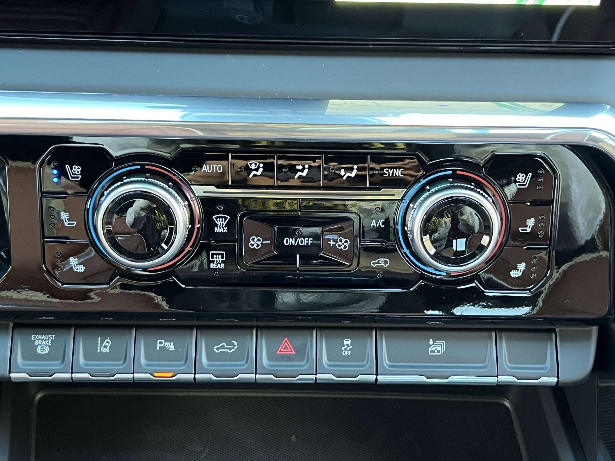 2026 GMC Sierra 3500HD Denali Ultimate - Photo 29