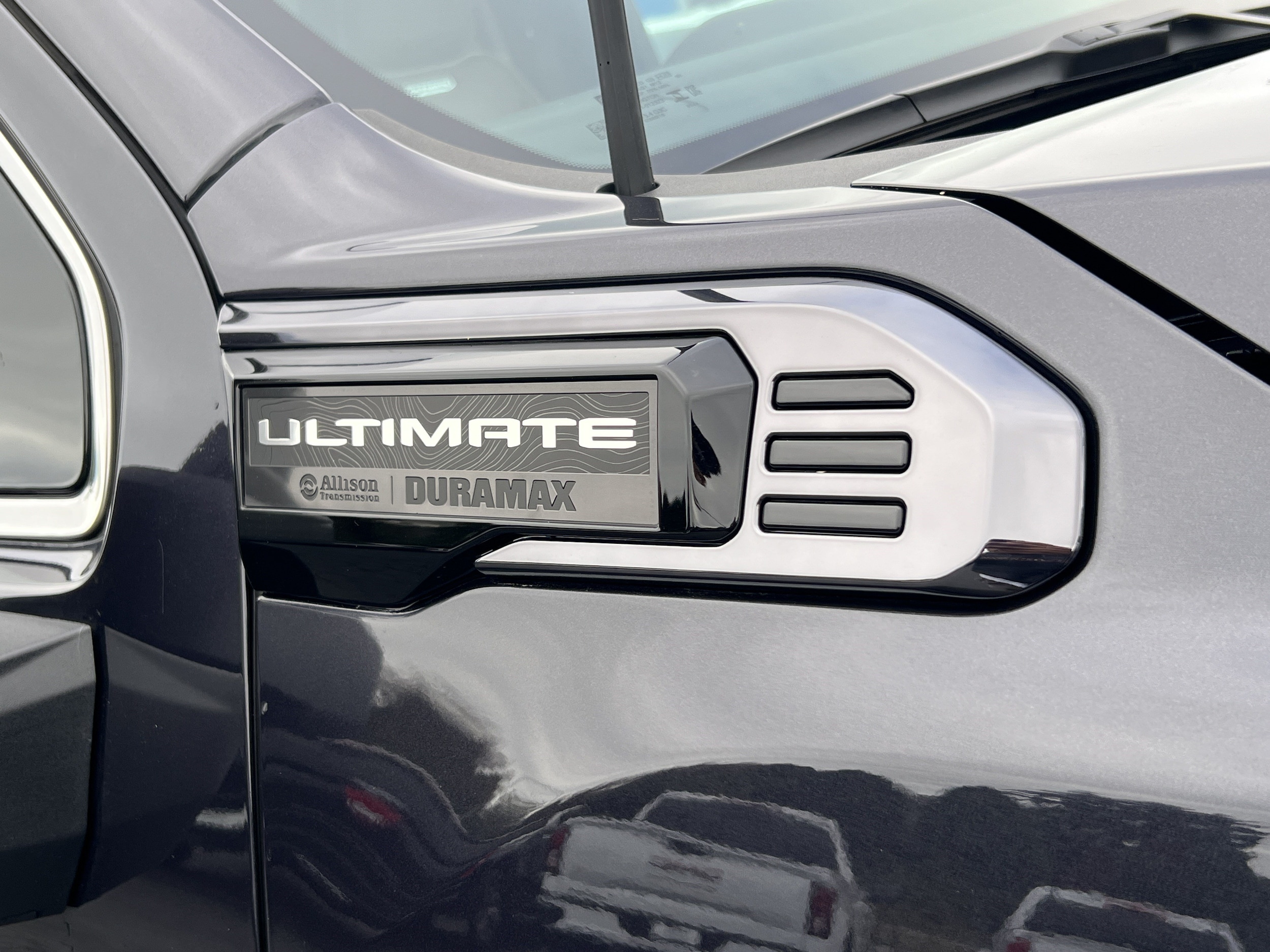 2026 GMC Sierra 3500HD Denali Ultimate - Photo 10