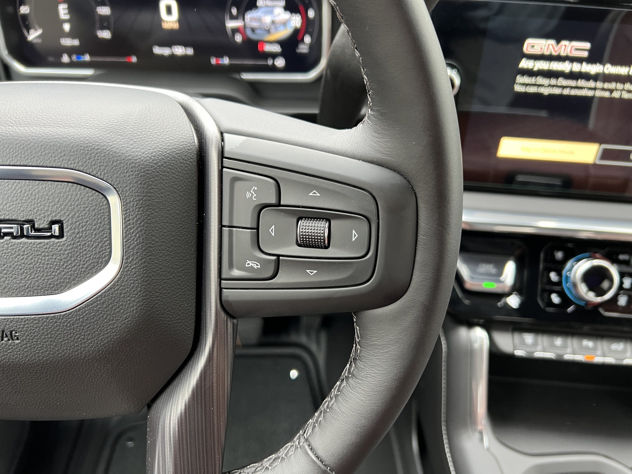 2026 GMC Sierra 3500HD Denali Ultimate - Photo 27