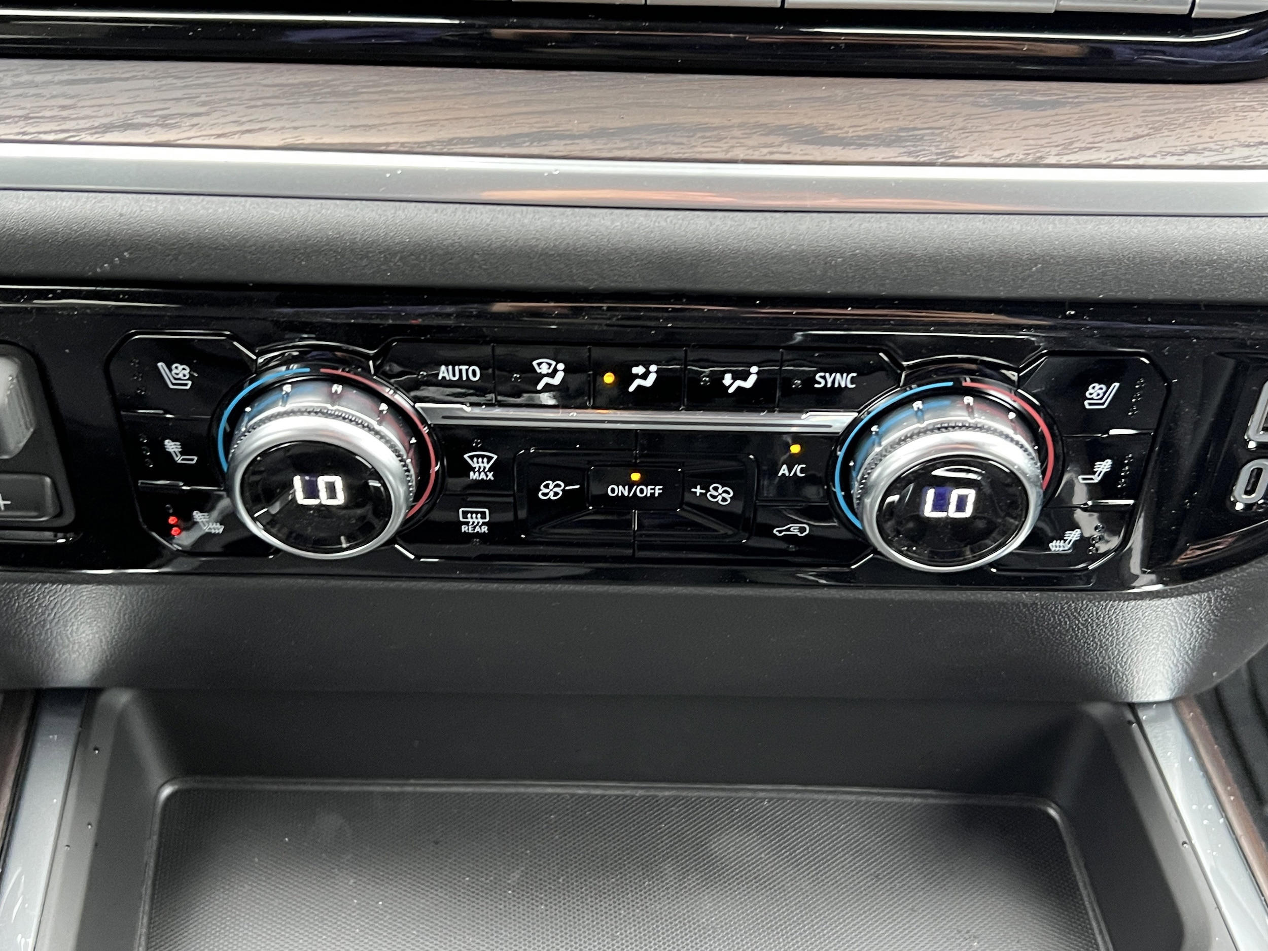 2026 GMC Sierra 1500 SLT - Photo 30