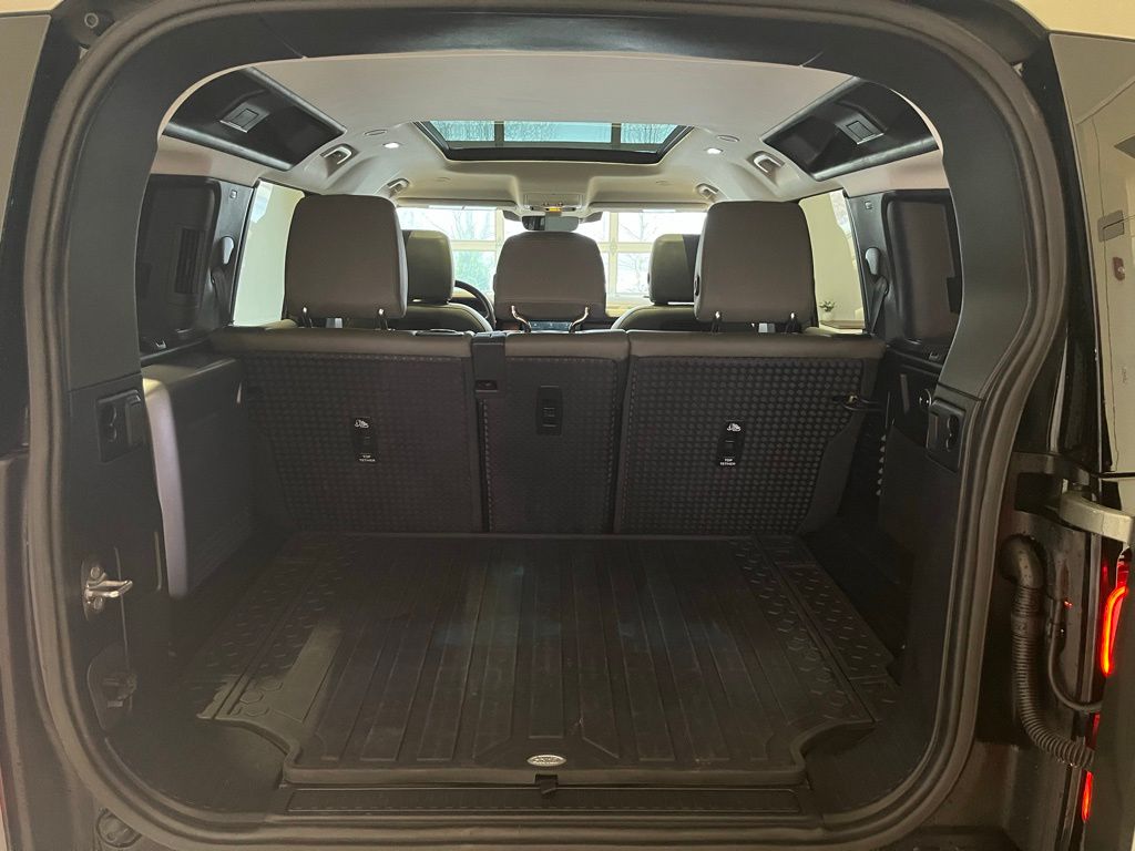 2022 Land Rover Defender SE - Photo 29