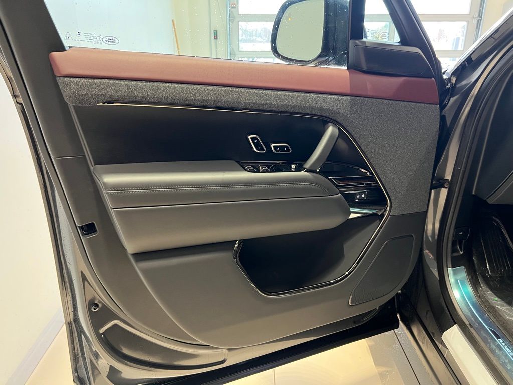 2025 Land Rover Range Rover Sport Dynamic SE - Photo 27