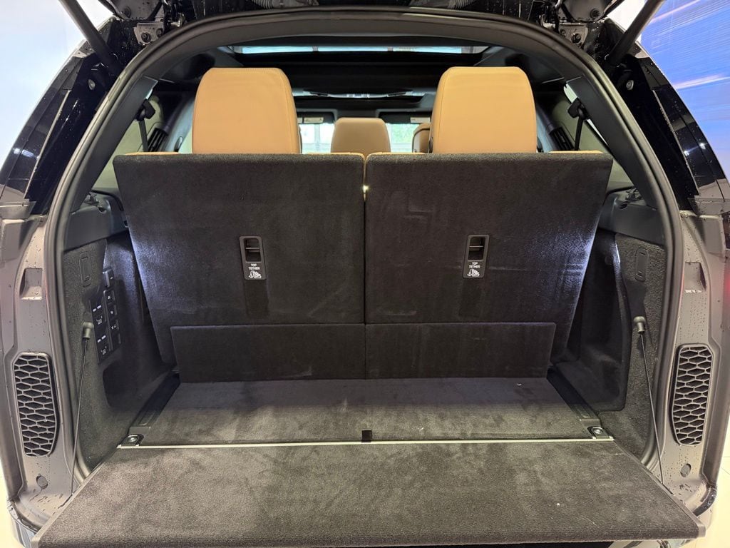 2025 Land Rover Discovery Dynamic SE - Photo 13