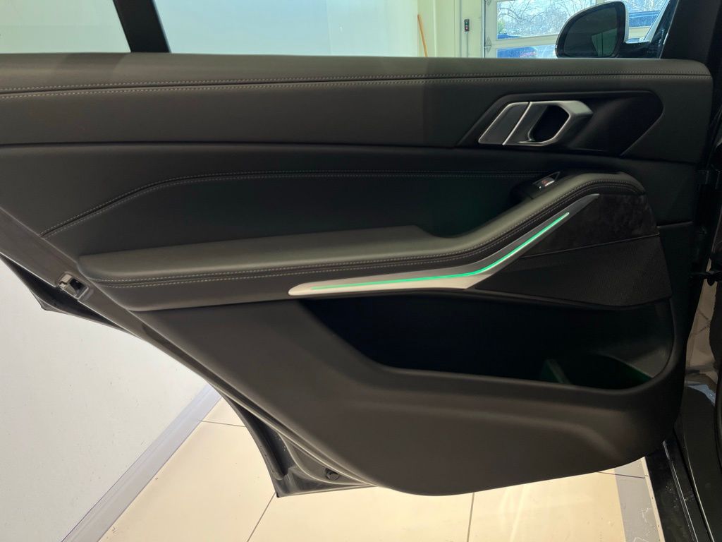 2023 BMW X7 40i - Photo 28