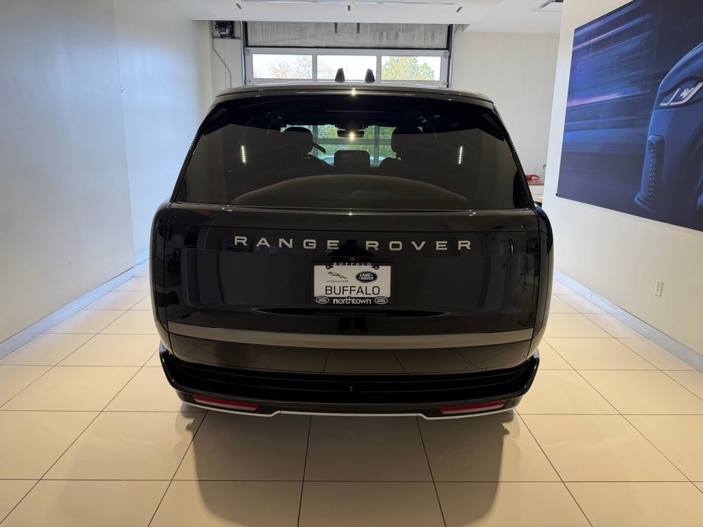 New 2025 Land Rover Range Rover SE Phev SUV