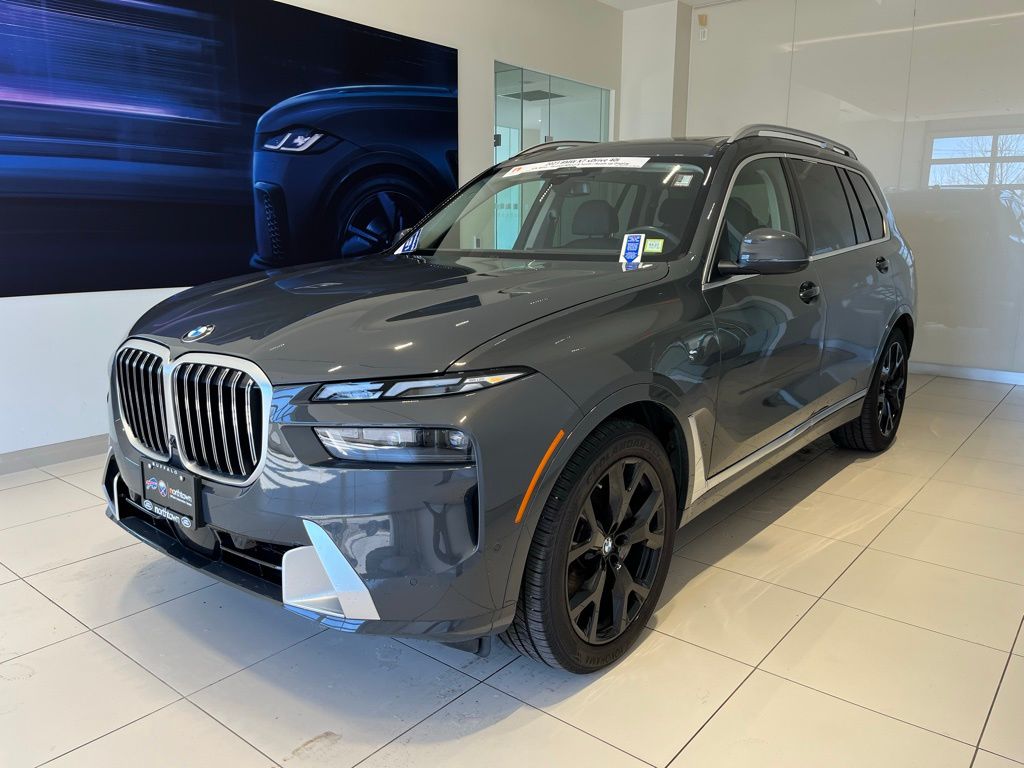 2023 BMW X7