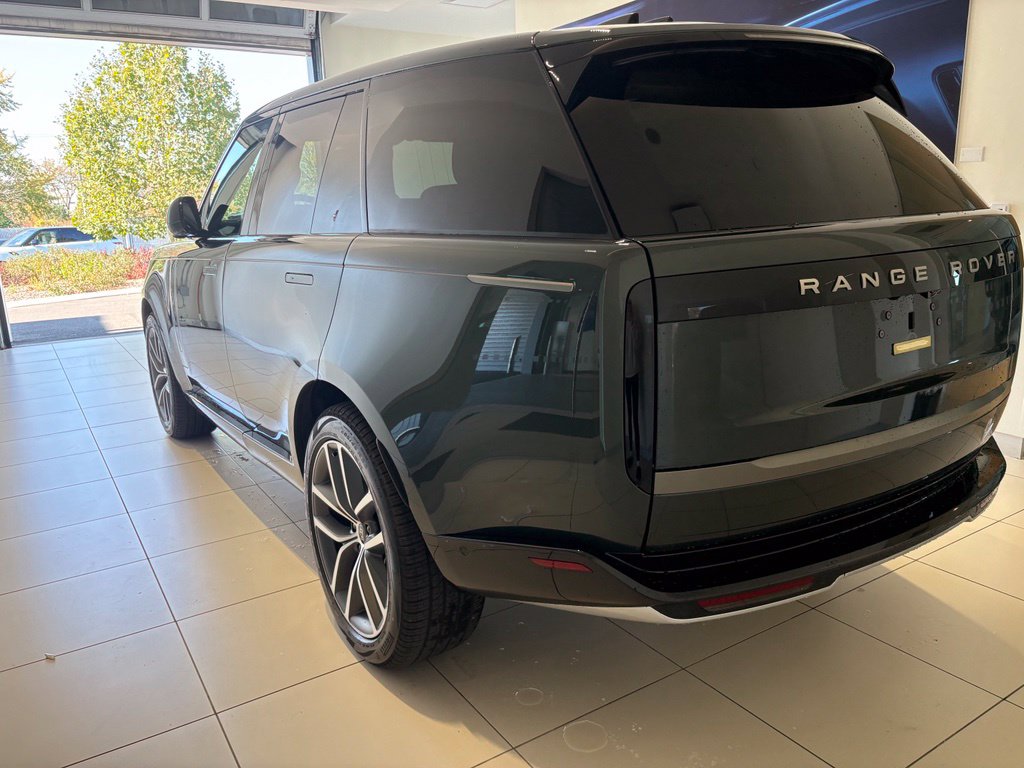 New 2027 Land Rover Range Rover SE SUV