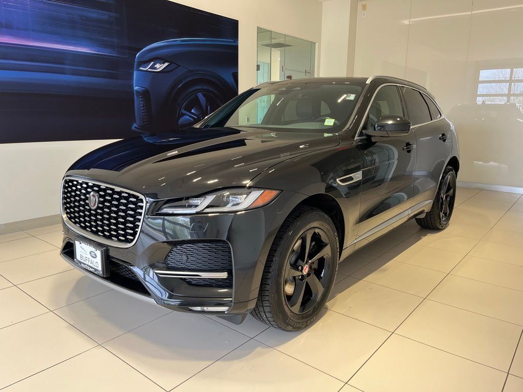 2022 Jaguar F-PACE P250 S's photo