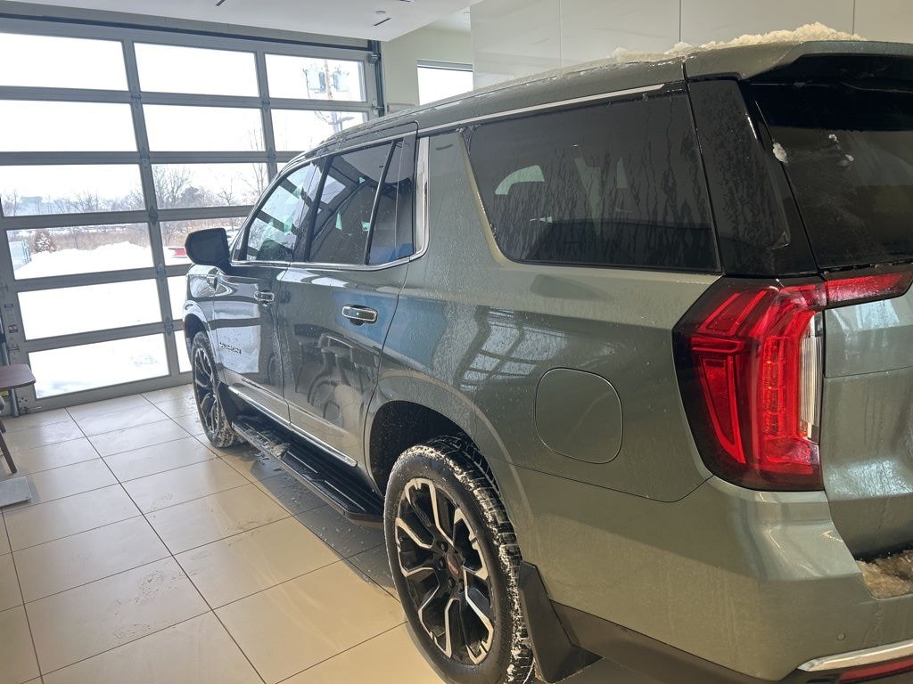 Used 2023 GMC Yukon SLT SUV