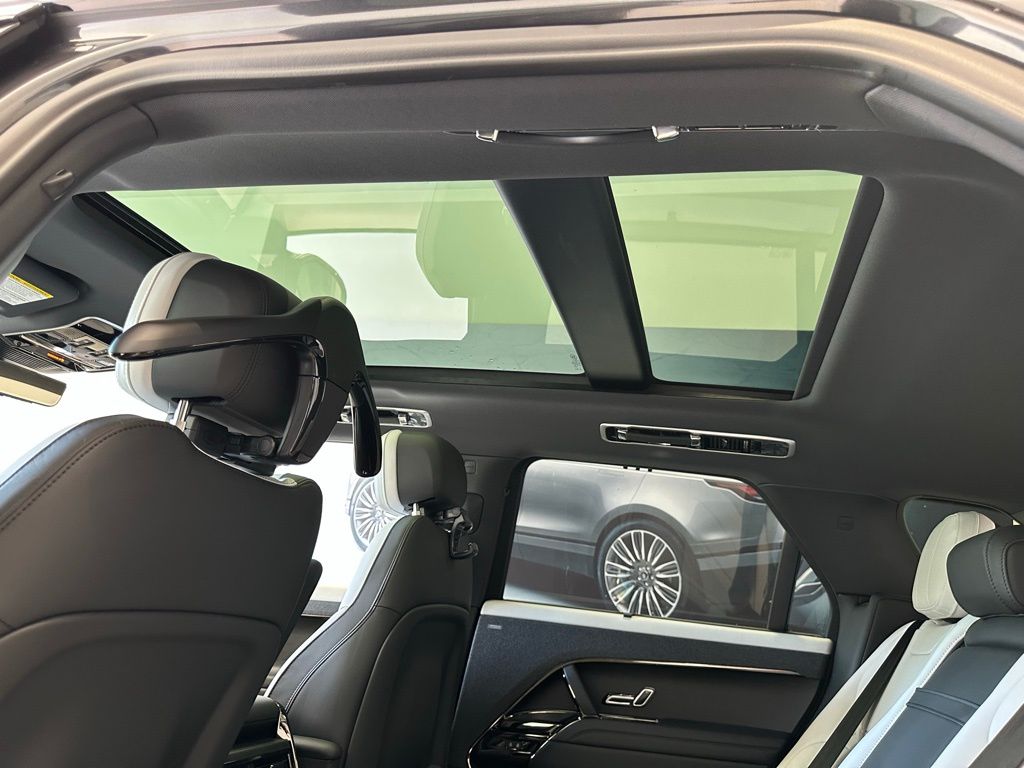 2025 Land Rover Range Rover Sport Dynamic SE - Photo 13