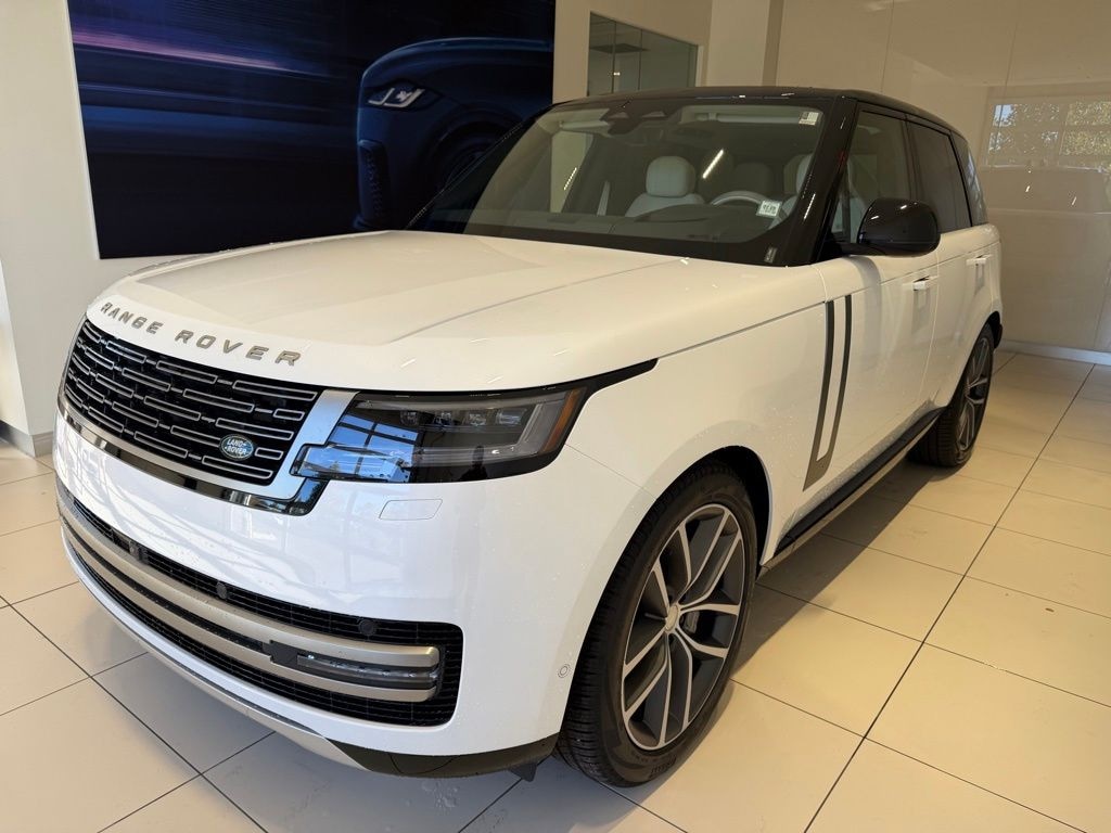 New 2025 Land Rover Range Rover SE SUV