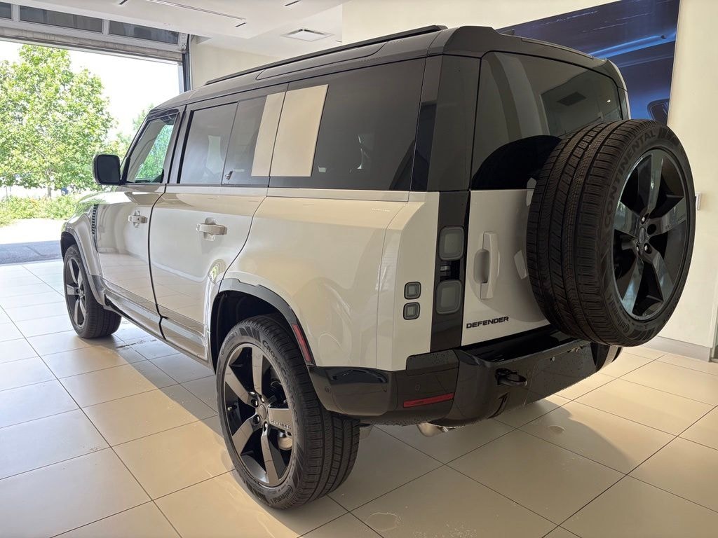 New 2026 Land Rover Defender 110 X-Dynamic SE SUV