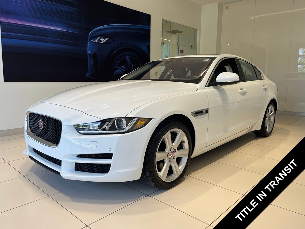 2018 Jaguar XE 25t Premium AWD's photo