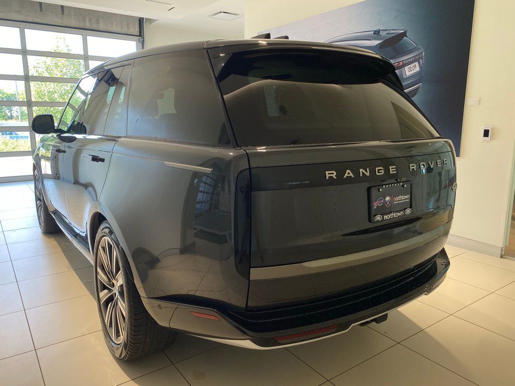 Certified 2023 Land Rover Range Rover SE with VIN SALKP9FU8PA018035 for sale in Amherst, NY