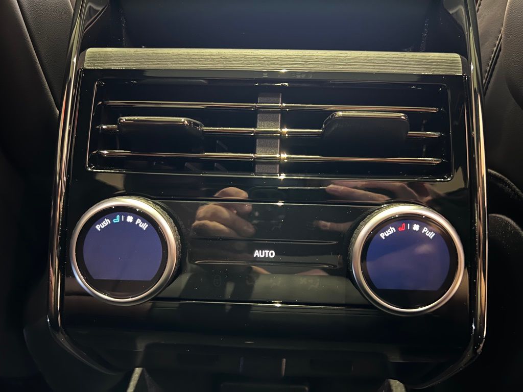 2025 Land Rover Range Rover Sport Dynamic SE - Photo 17