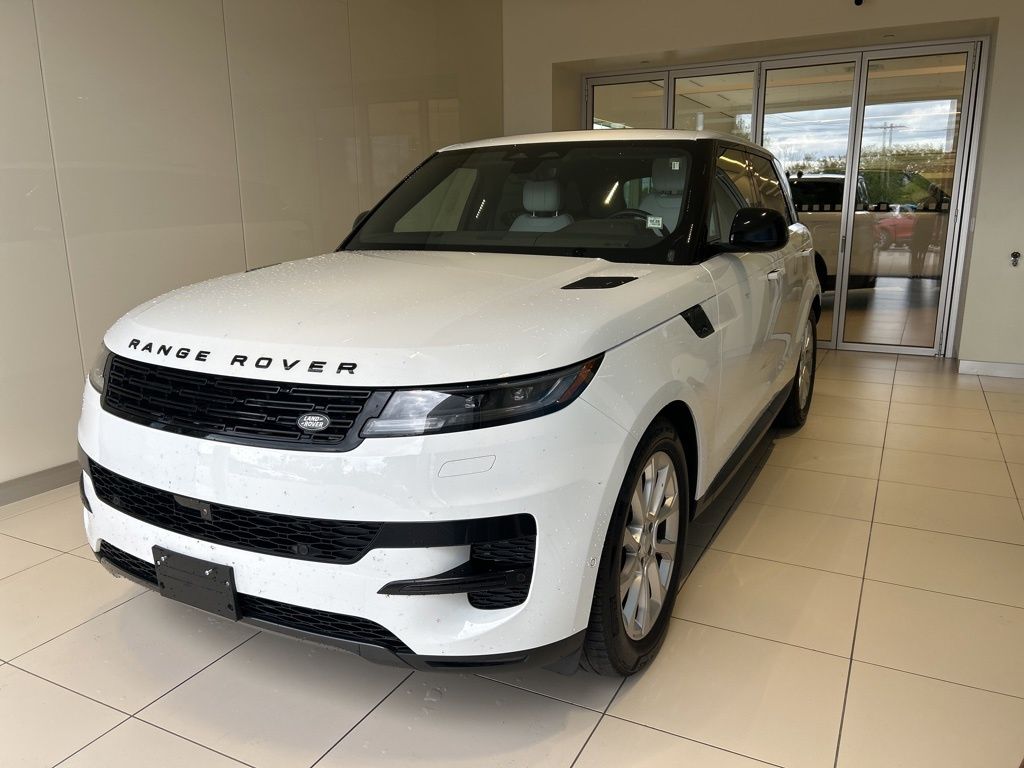 2025 Land Rover Range Rover Sport SE's photo