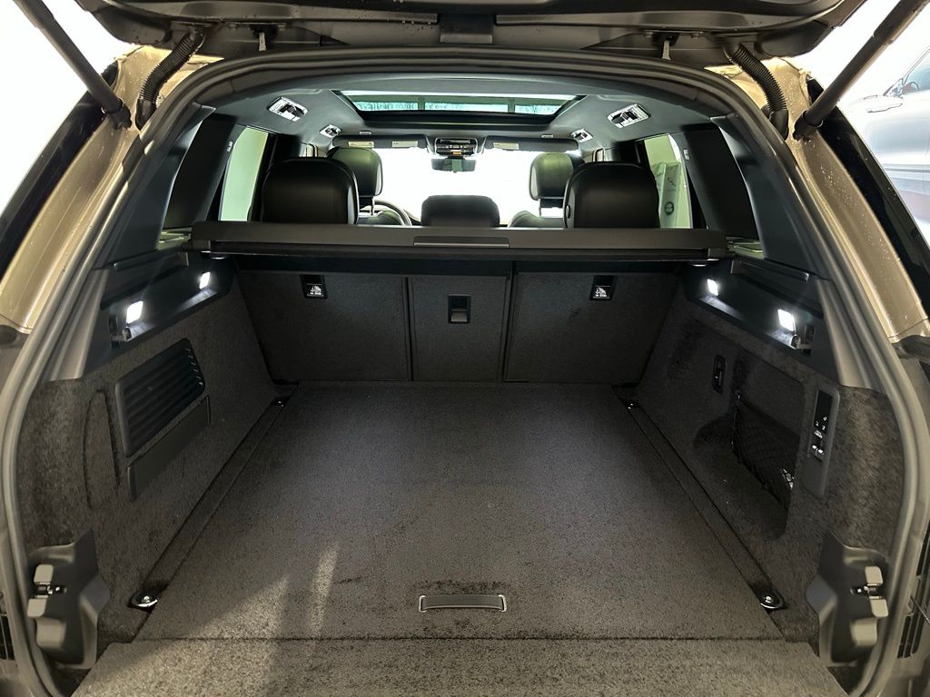 2025 Land Rover Range Rover SE - Photo 13