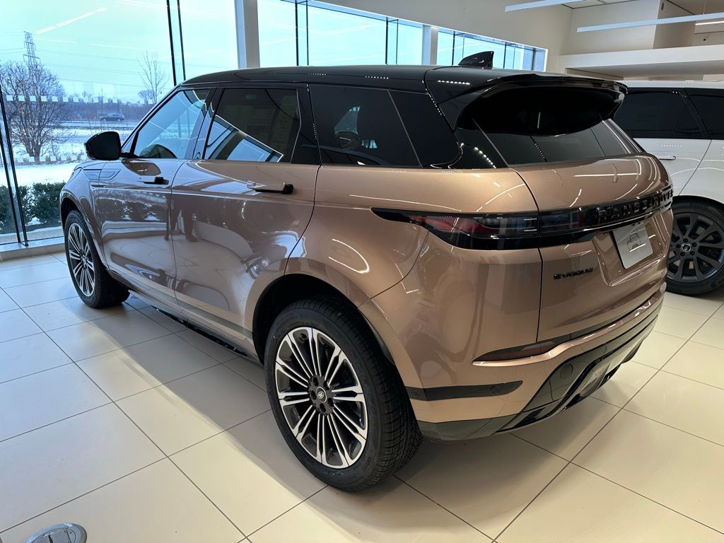 2025 Land Rover Range Rover Evoque Dynamic SE photo 2