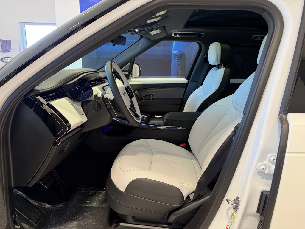 2025 Land Rover Range Rover Sport Dynamic SE - Photo 11