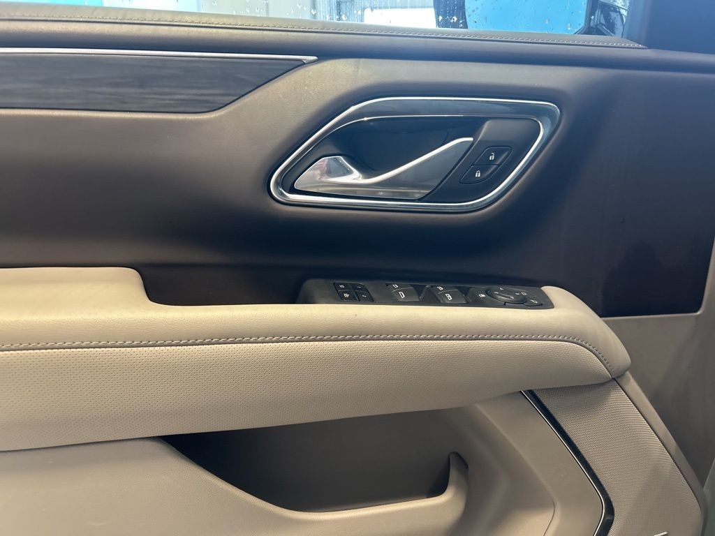 Used 2023 GMC Yukon SLT SUV