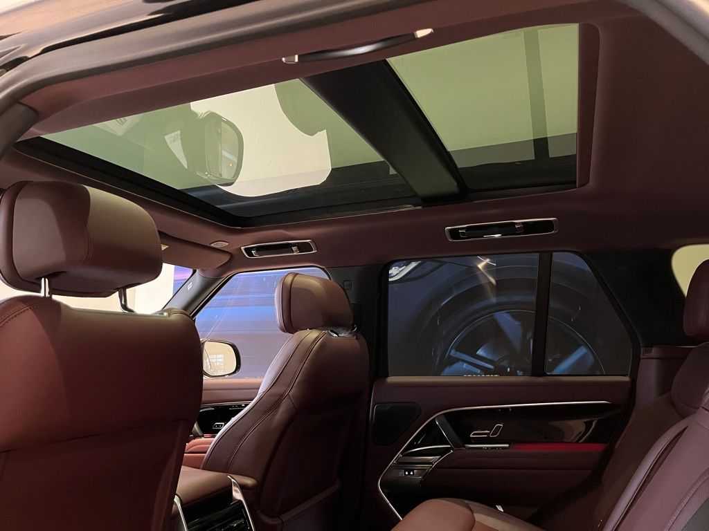 2025 Land Rover Range Rover SE - Photo 25