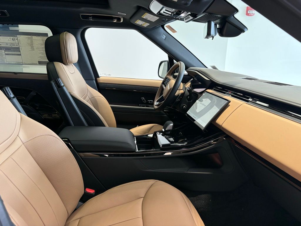 2025 Land Rover Range Rover Sport Dynamic SE - Photo 17
