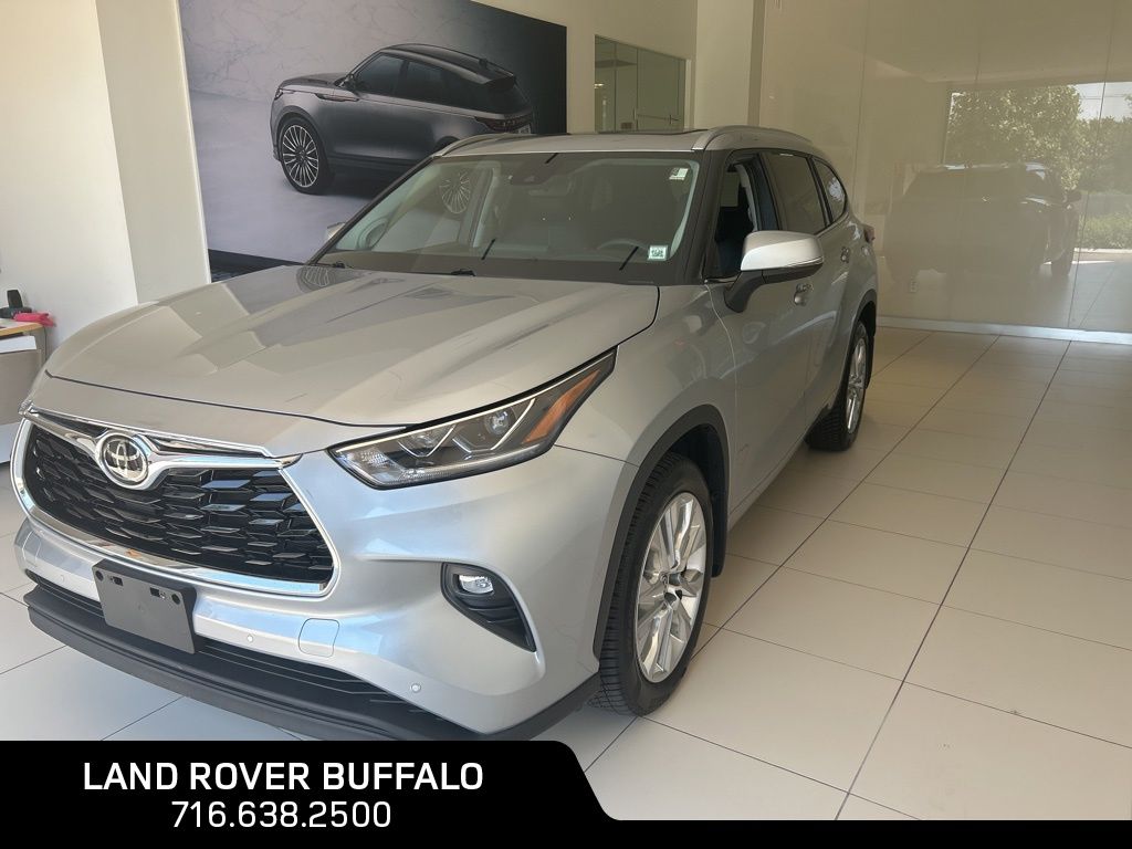 2022 Toyota Highlander Limited