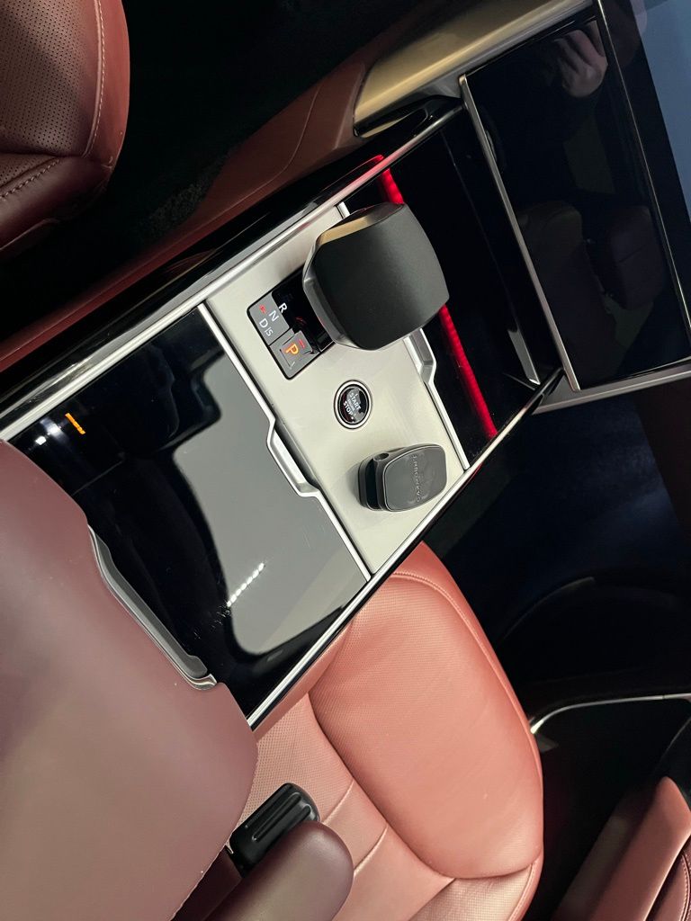 2025 Land Rover Range Rover SE - Photo 40