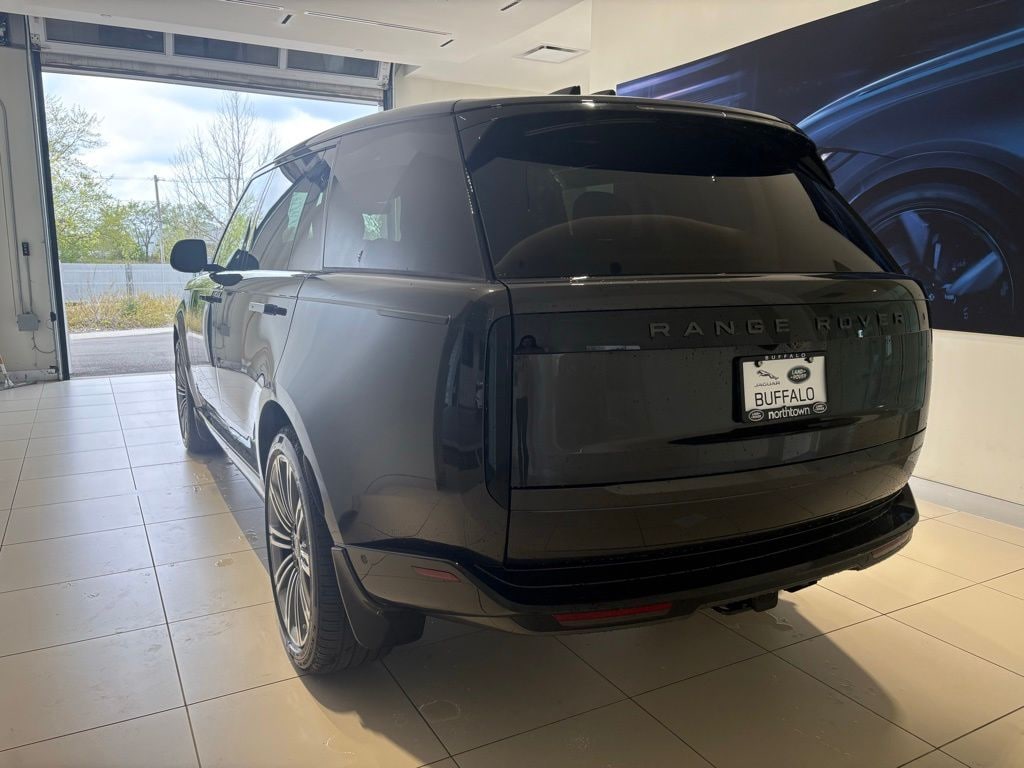 New 2026 Land Rover Range Rover SE 7 Seats SUV