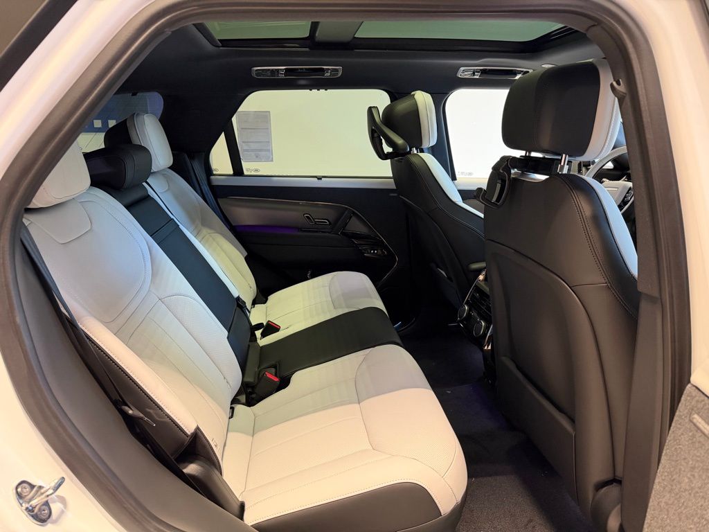 2025 Land Rover Range Rover Sport Dynamic SE - Photo 16