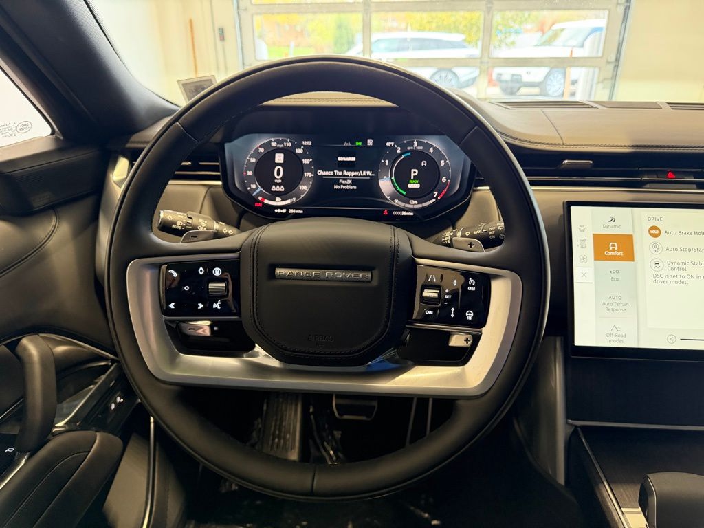 2025 Land Rover Range Rover SE - Photo 16