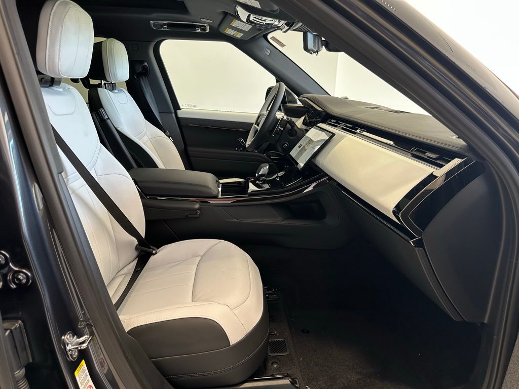 2025 Land Rover Range Rover Sport Dynamic SE - Photo 18