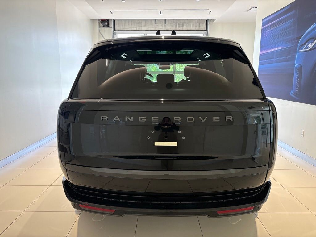 New 2026 Land Rover Range Rover SE 7 Seats SUV