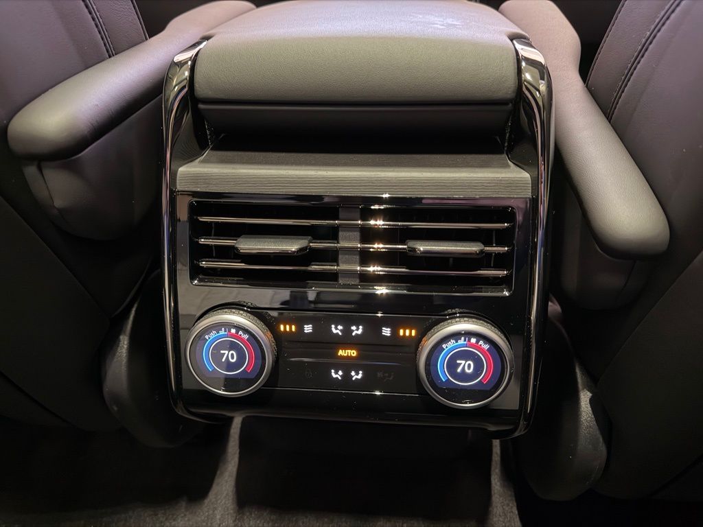 2025 Land Rover Range Rover Sport Dynamic SE - Photo 18
