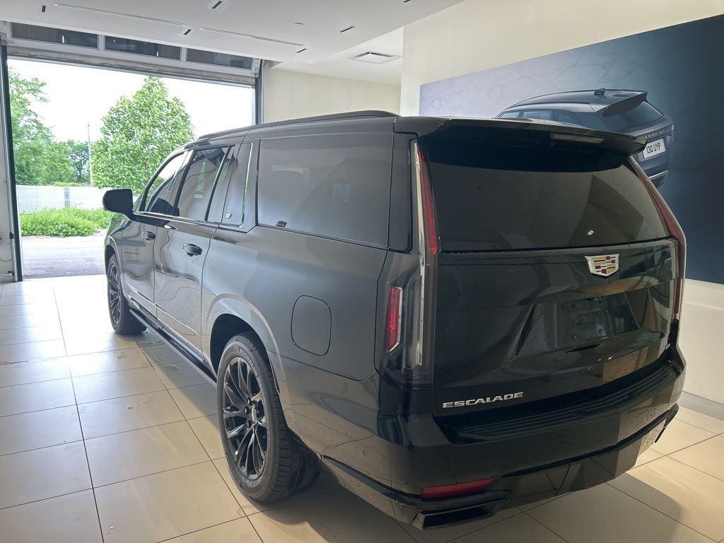 Used 2021 Cadillac Escalade ESV Sport with VIN 1GYS4PKL8MR231088 for sale in Amherst, NY