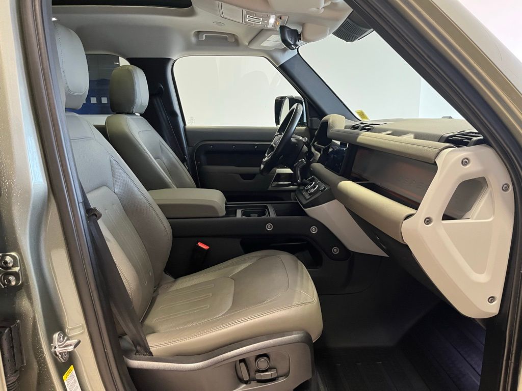 2022 Land Rover Defender SE - Photo 36