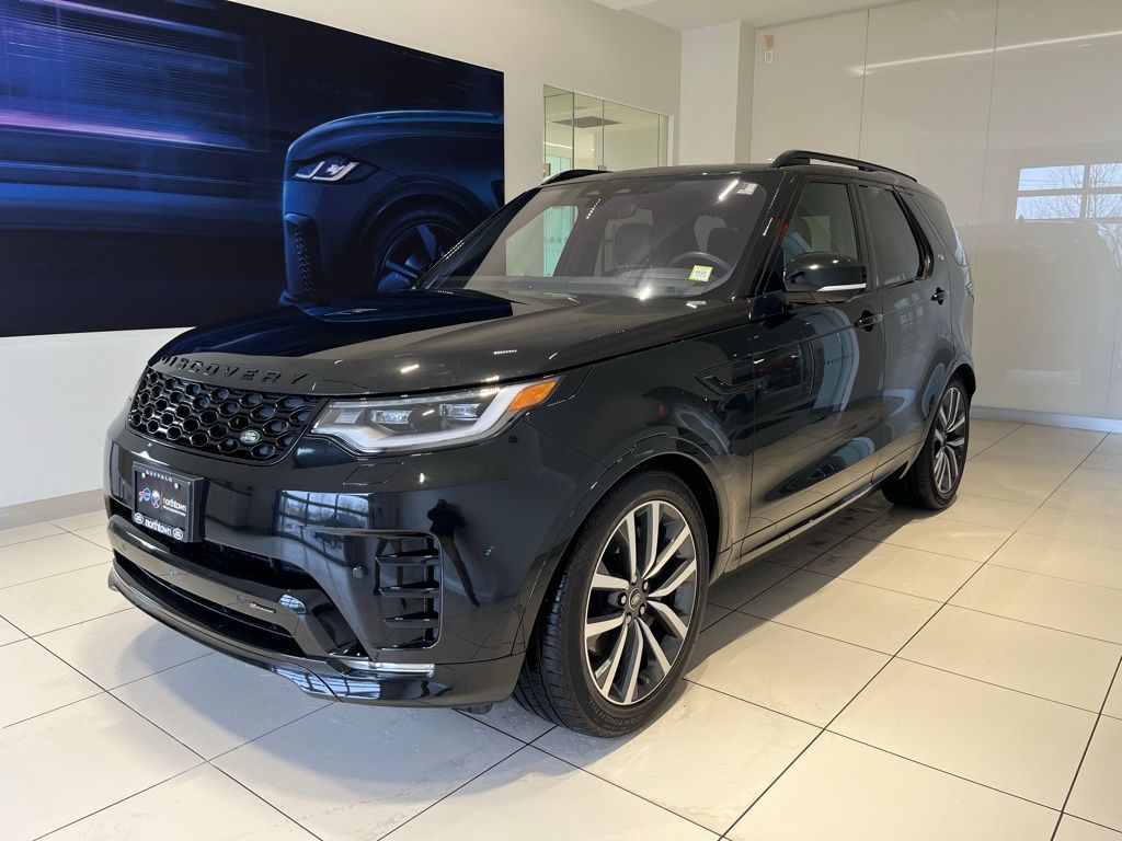 2023 Land Rover Discovery S R Dynamic