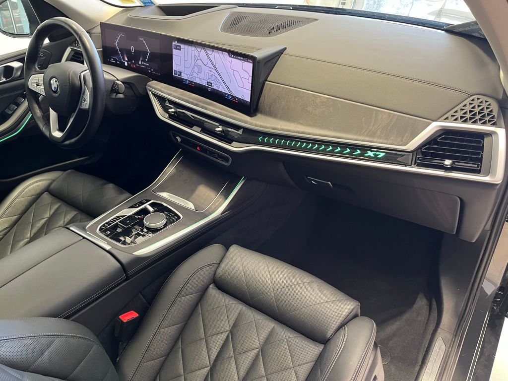 2023 BMW X7 40i - Photo 37
