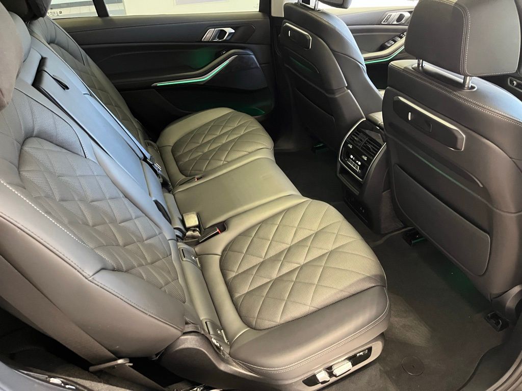 2023 BMW X7 40i - Photo 33