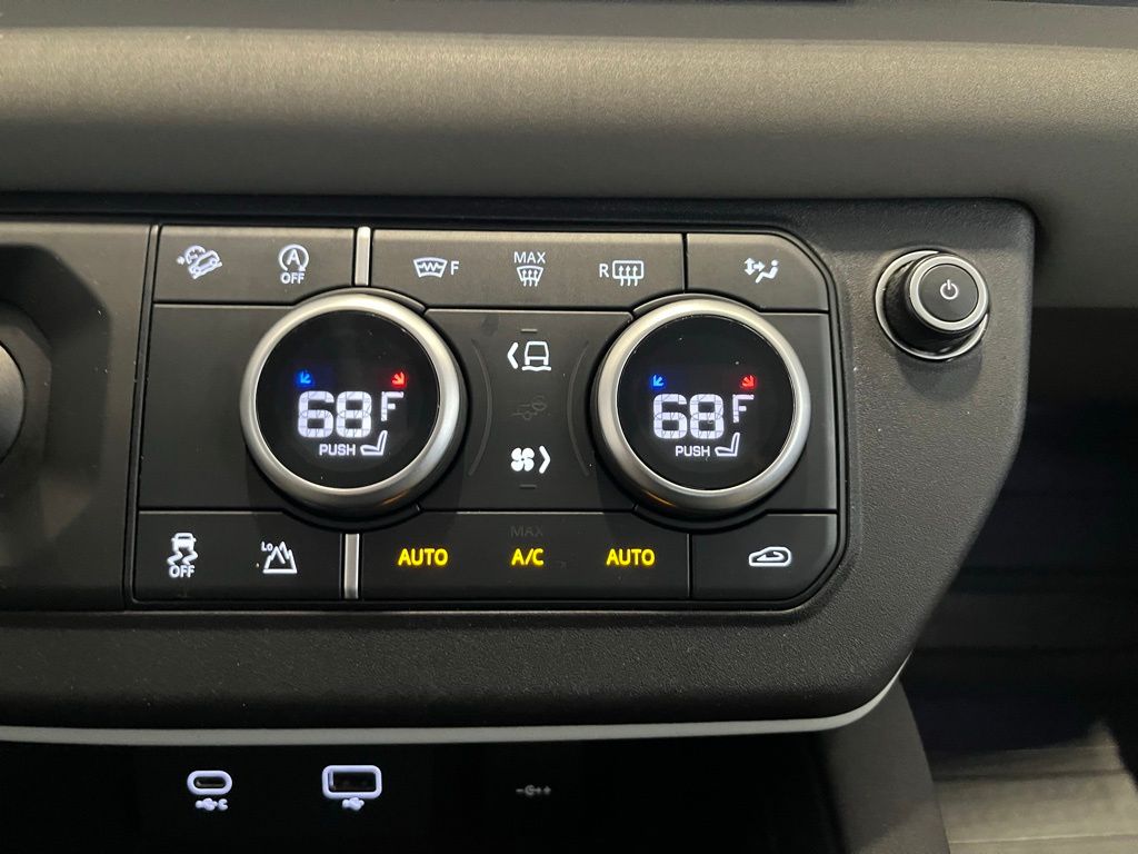 2022 Land Rover Defender SE - Photo 44