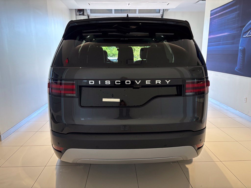 New 2026 Land Rover Discovery S SUV